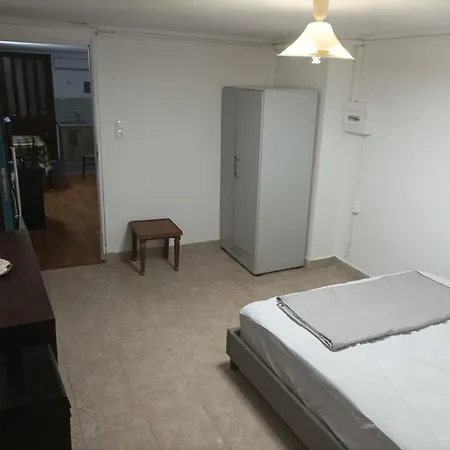 Βαχος Rooms 2 Tseratsia Exterior photo
